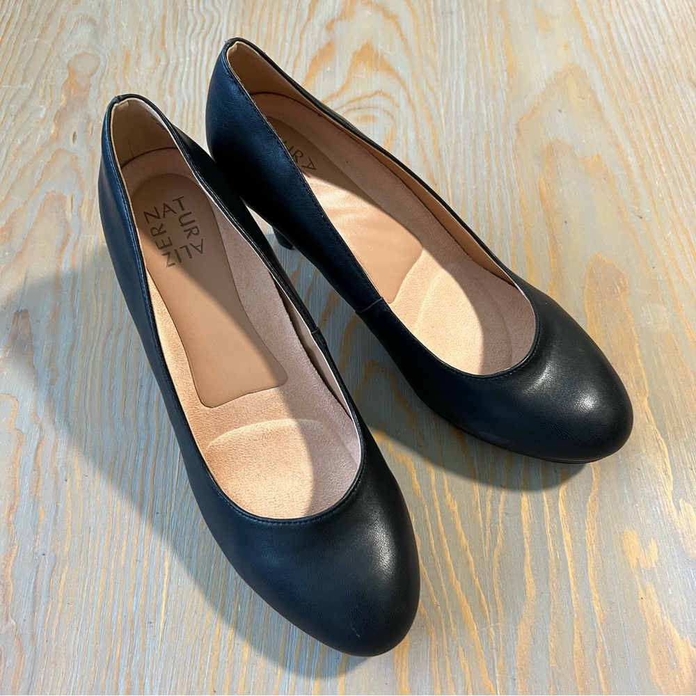 Naturalizer Michelle pump in black leather size 11 Wide - Picture 2 of 6